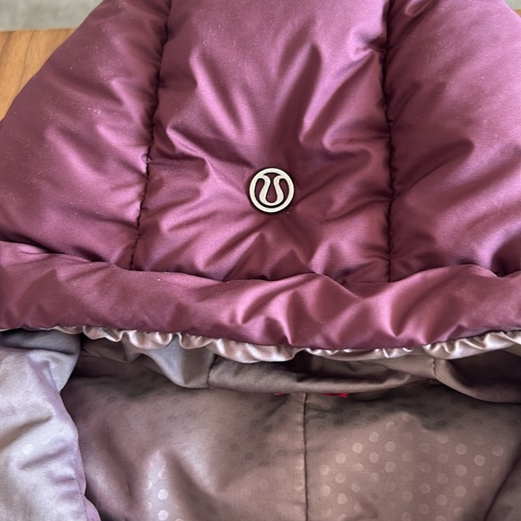 Lululemon Maroon Vest - Picture 2 of 9